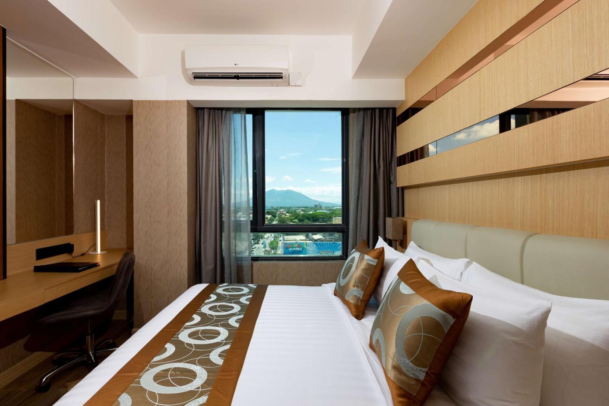 Best Western Metro Clark Angeles Exterior foto